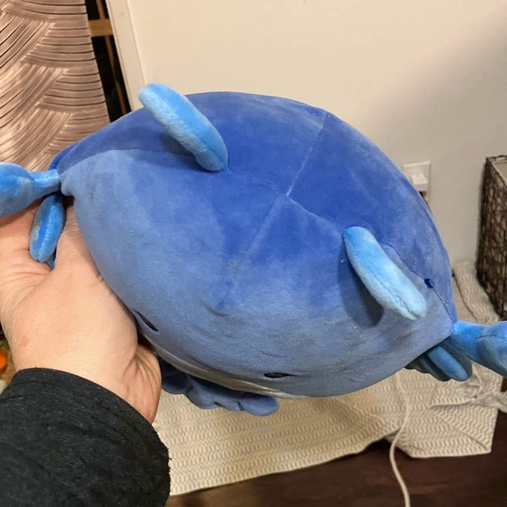 Liberty the Blue Lobster swuishmallow - Picture 4 of 5